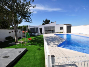 Chalet piscina compartida solo familia parejas XXV
